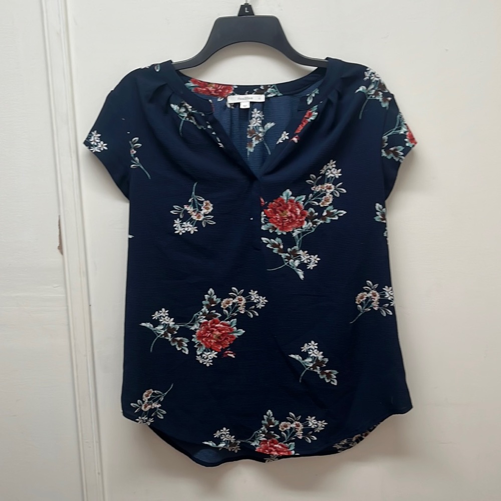 Fun2Fun Walden Floral Split Neck Blouse - Size L
